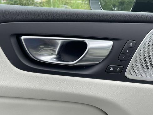 New 2026 Volvo XC60 B5 Ultra w/ Protection Package Premier image 8