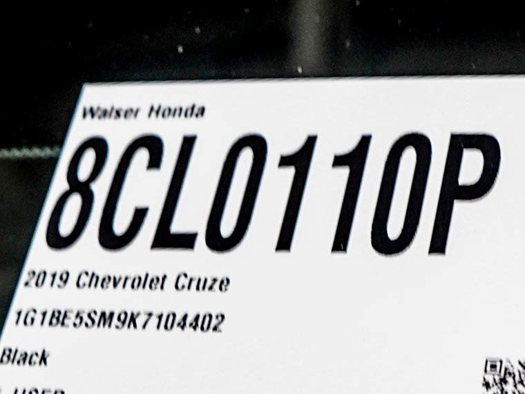 Used 2019 Chevrolet Cruze LT w/ Convenience Package FWD image 28