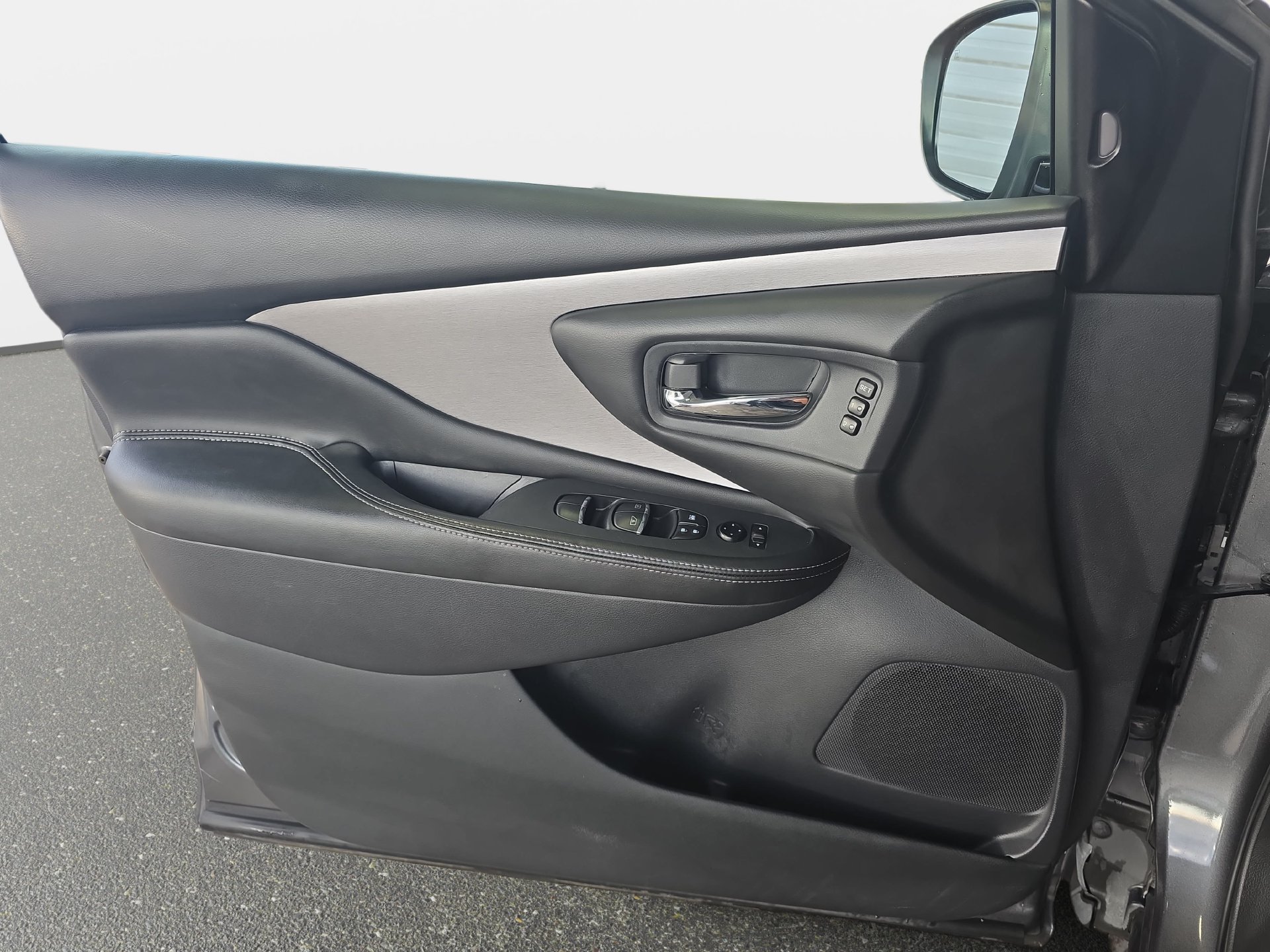 Used 2022 Nissan Murano SL FWD image 26