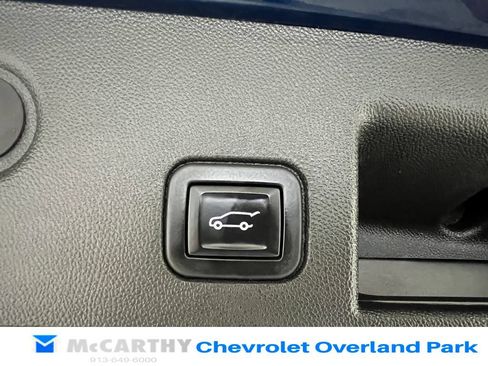 Used 2022 Chevrolet Equinox RS w/ RS Leather Package FWD image 32
