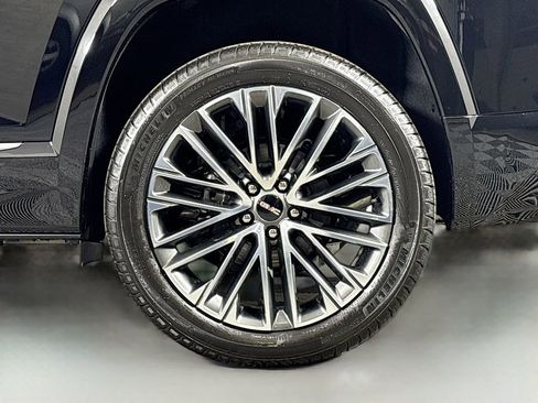 New 2026 GMC Terrain Denali w/ LPO, Black Badging Package image 31