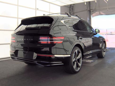 Used 2025 Genesis GV80 3.5T Prestige AWD/4WD image 2