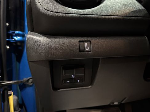 Used 2024 Chevrolet Colorado Trail Boss w/ Advanced Trailering Package image 27