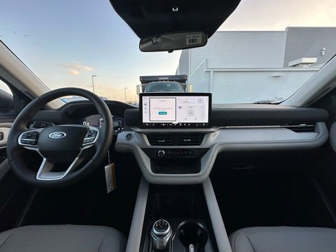 New 2026 Ford Explorer Active w/ Active Comfort Package image 46