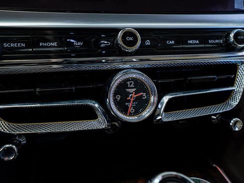 Used 2020 Bentley Flying Spur W12 image 49