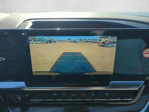 Used 2025 Chevrolet Silverado 1500 LT image 13