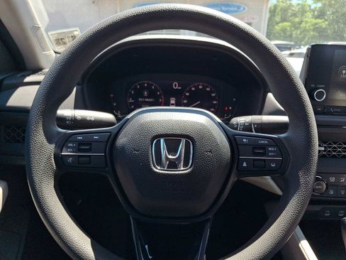 Certified 2023 Honda Accord EX image 19
