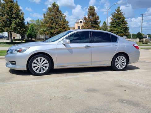 Used 2015 Honda Accord EX-L image 3