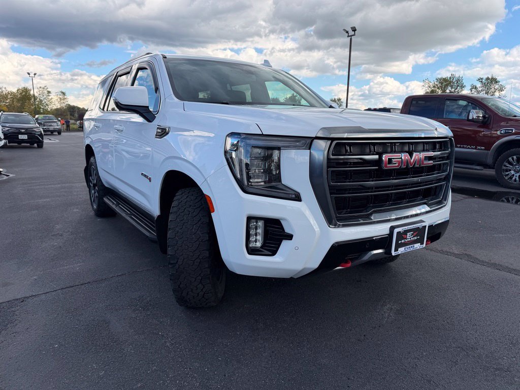 Used 2021 GMC Yukon AT4 w/ Rear Media and Nav Package AWD/4WD image 3