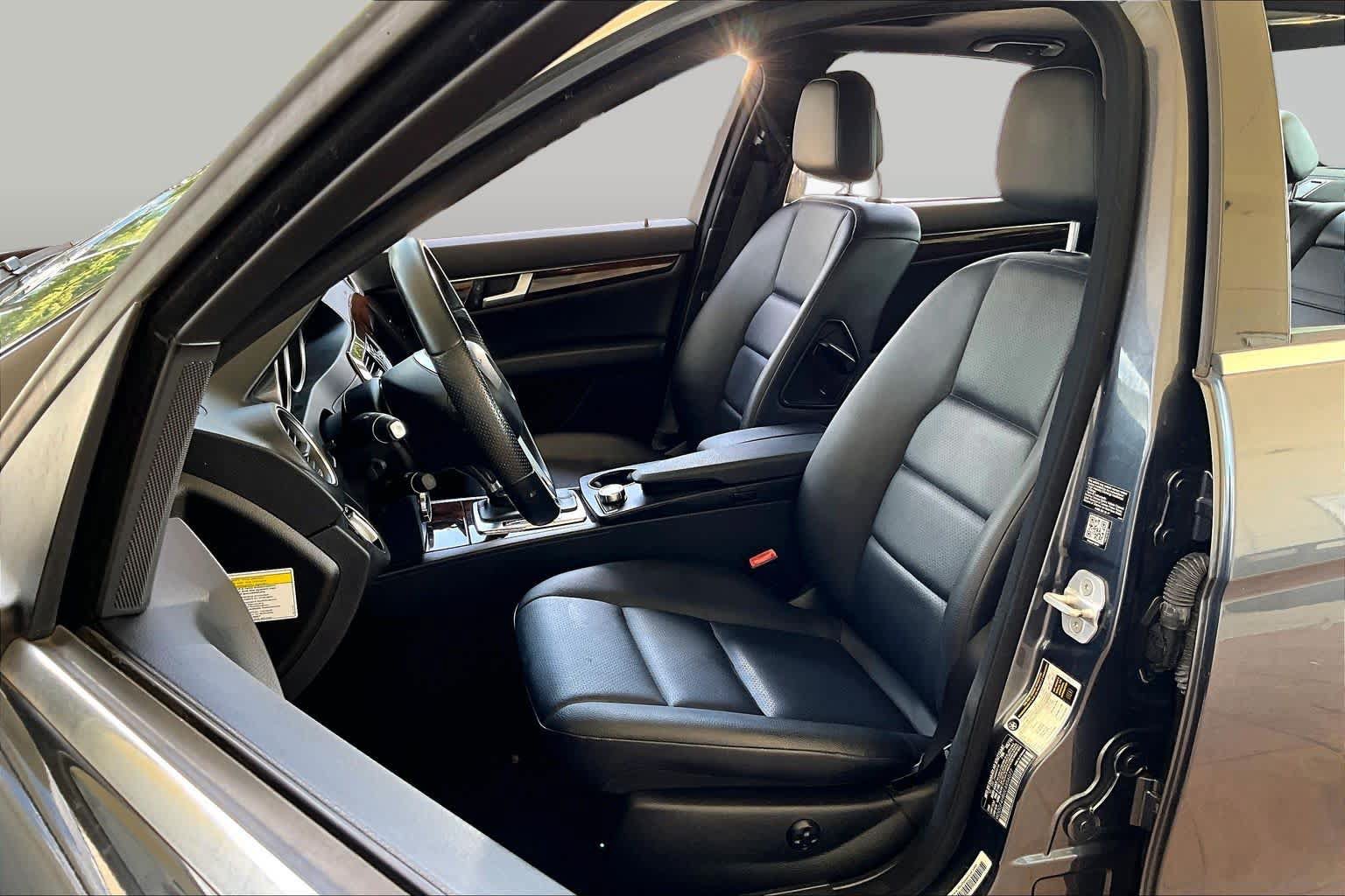Used 2014 Mercedes-Benz C 250 Sedan image 7
