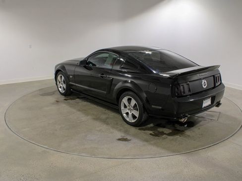 Used 2006 Ford Mustang GT image 4