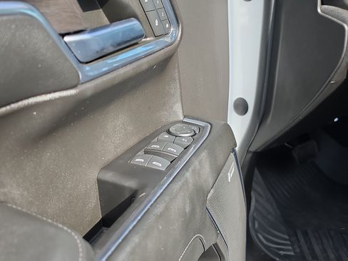 Certified 2023 Chevrolet Silverado 1500 LTZ AWD/4WD image 18