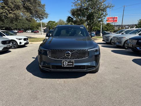 New 2026 Volvo XC90 B5 Core image 6