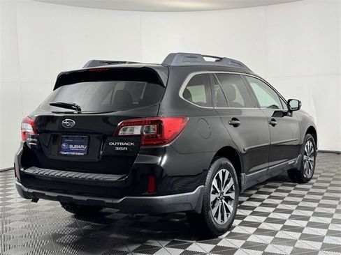 Used 2015 Subaru Outback 3.6R Limited image 10