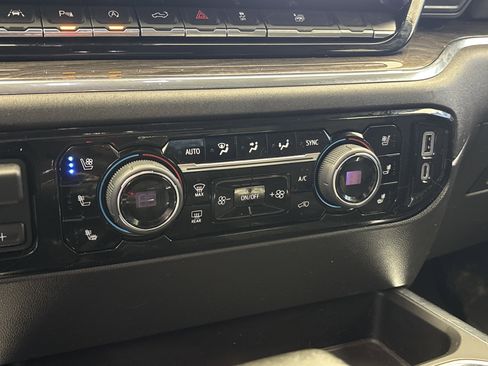 Used 2023 Chevrolet Silverado 1500 LTZ image 21