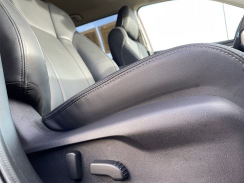 Certified 2025 Subaru Outback Touring image 30