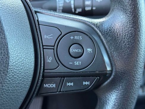 Used 2024 Toyota RAV4 XLE image 21