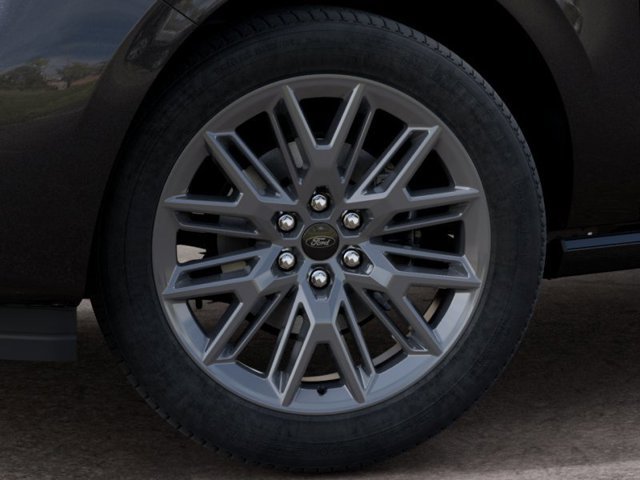New 2027 Ford Expedition Platinum w/ Driver's Package RWD image 22