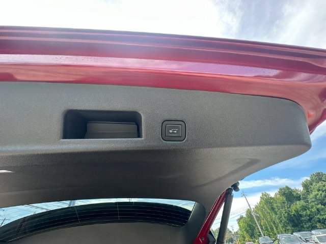 Used 2025 GMC Acadia Denali w/ LPO, Floor Liner Package FWD image 46