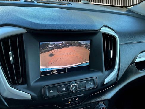 Used 2022 GMC Terrain SLE image 21