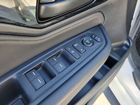 Certified 2025 Honda Odyssey Touring image 23