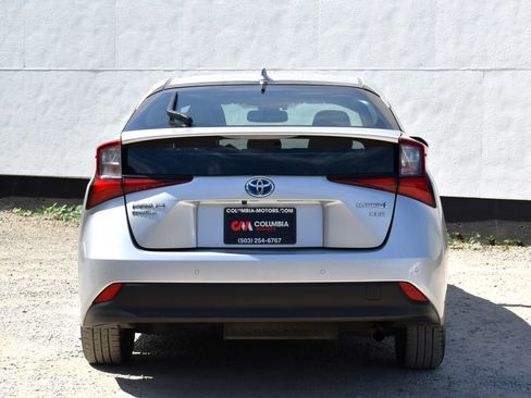 Used 2021 Toyota Prius XLE AWD/4WD image 4