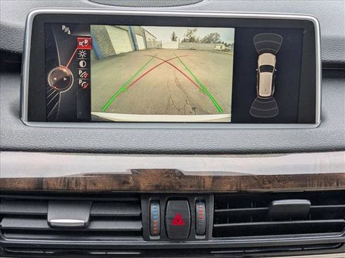 Used 2015 BMW X5 xDrive35d image 15