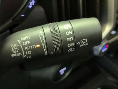 Used 2025 MAZDA CX-50 AWD 2.5 Hybrid w/ Premium Pkg image 28