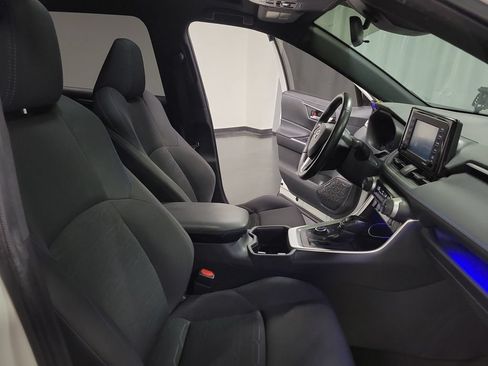 Used 2022 Toyota RAV4 SE w/ Convenience Package AWD/4WD image 33