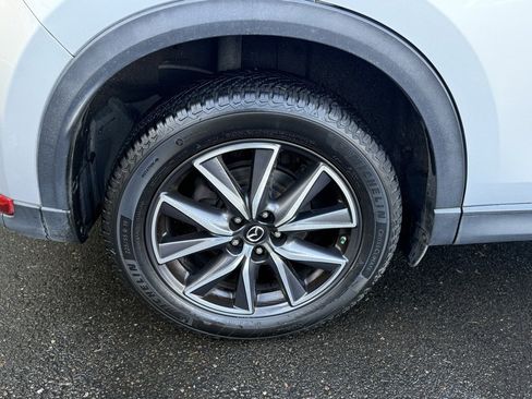 Used 2018 MAZDA CX-5 Touring w/ Preferred Equipment Package image 19