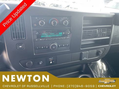 Used 2024 Chevrolet Express 2500 w/ Driver Convenience Package RWD image 10