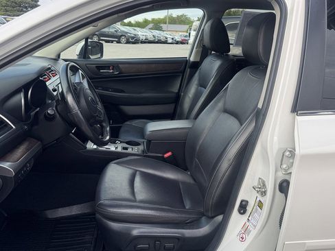 Used 2017 Subaru Outback 2.5i Limited AWD/4WD image 16