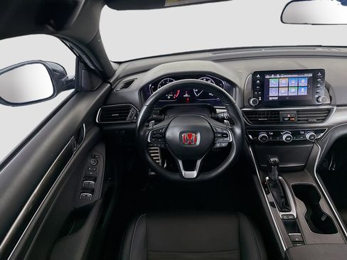 Used 2019 Honda Accord Sport image 17