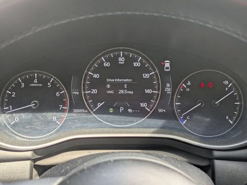Used 2024 MAZDA MAZDA3 s FWD image 9