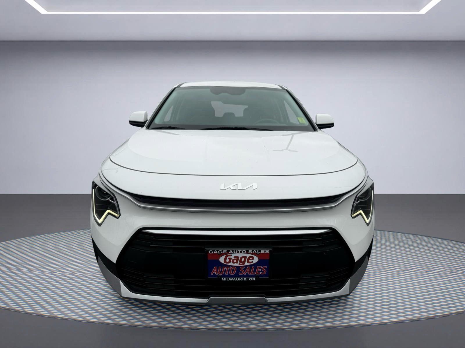 Used 2025 Kia Niro LX FWD image 10