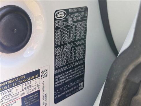 Certified 2022 Land Rover Range Rover Velar R-Dynamic S image 26