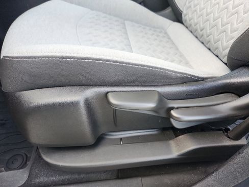 Used 2022 Chevrolet Equinox LS w/ LPO, Floor Liner Package image 23