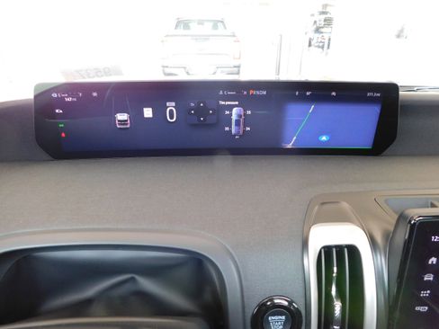 New 2025 Ford Expedition Active image 19