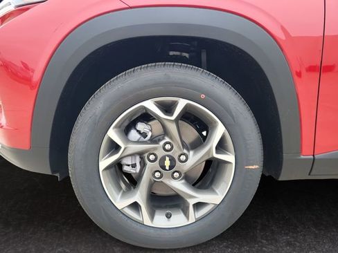 New 2026 Chevrolet Trax LT w/ Driver Confidence Package image 27