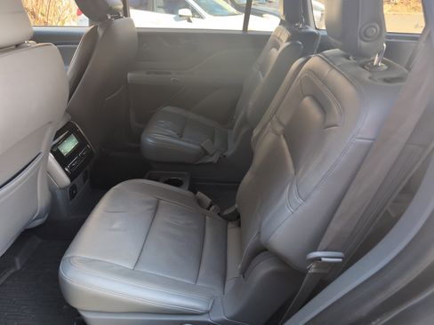 Used 2020 Lincoln Aviator Reserve w/ Elements Package Plus image 29