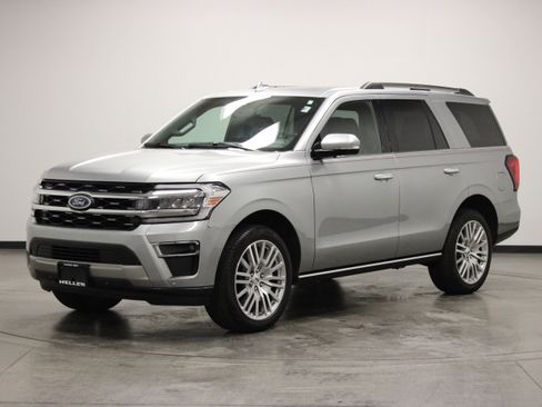 Used 2024 Ford Expedition Limited AWD/4WD image 4