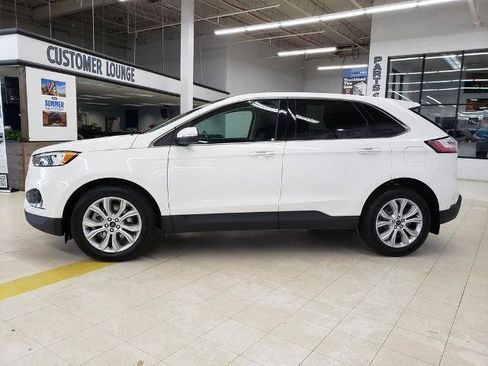 Certified 2023 Ford Edge Titanium AWD/4WD image 4
