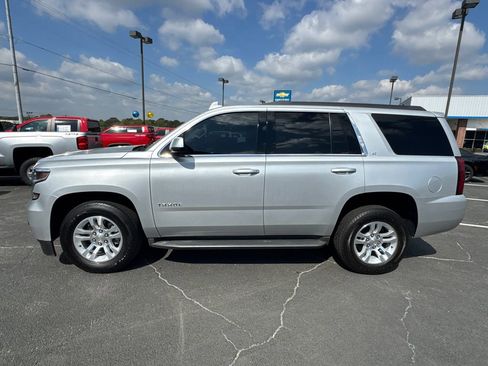 Used 2017 Chevrolet Tahoe LT image 9