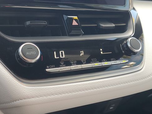 Certified 2024 Toyota Corolla SE FWD image 28