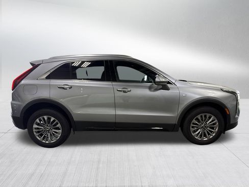 Used 2025 Cadillac XT4 Premium Luxury AWD/4WD image 8
