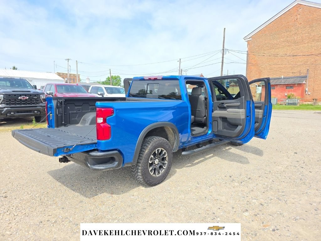 Certified 2022 Chevrolet Silverado 1500 ZR2 w/ Technology Package AWD/4WD image 44