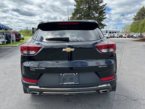 Used 2023 Chevrolet TrailBlazer ACTIV w/ Sun and Liftgate Package AWD/4WD image 4