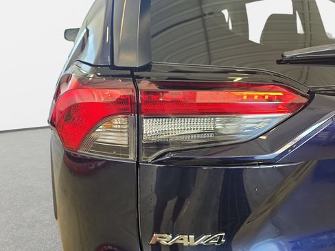 Used 2023 Toyota RAV4 XLE Premium FWD image 33