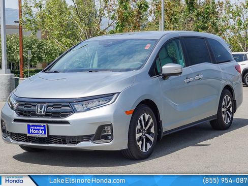 New 2026 Honda Odyssey EX-L image 3