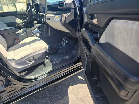 New 2026 Toyota Tacoma Limited AWD/4WD image 10